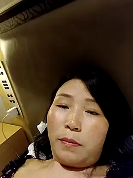 Snapshot of lingling5200 chatting on September 2025 02:06:01 PM lingling5200 online show from September 2025 02:06:01 PM