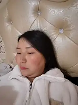 Snapshot of lingling5200 chatting on February 2026 02:03:02 PM lingling5200 online show from February 2026 02:03:02 PM