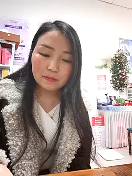 Snapshot of lingling5200 chatting on March 2026 06:32:01 AM lingling5200 online show from March 2026 06:32:01 AM