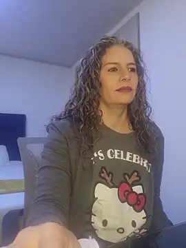 Snapshot of Nina_vallon chatting on November 2025 11:09:01 AM Nina vallon online show from November 2025 11:09:01 AM