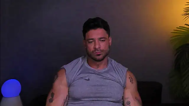 dennis cox1 online show from November 2025 03:30:01 AM