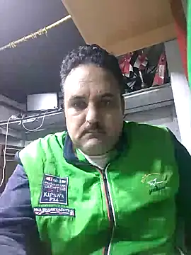 Snapshot of mM0140 chatting on January 2026 03:39:02 PM mM0140 online show from January 2026 03:39:02 PM