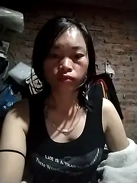   Ngoc20   online show from December 2025 06:56:01 PM