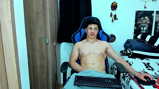 javiersexymann online show from February 2025 10:26:01 PM