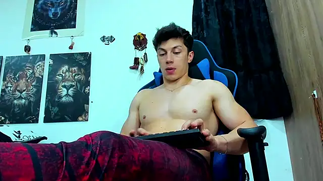 javiersexymann online show from March 2025 10:49:02 PM