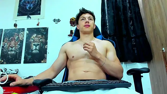 javiersexymann online show from March 2025 07:49:02 PM