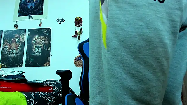 javiersexymann online show from March 2025 11:49:02 PM