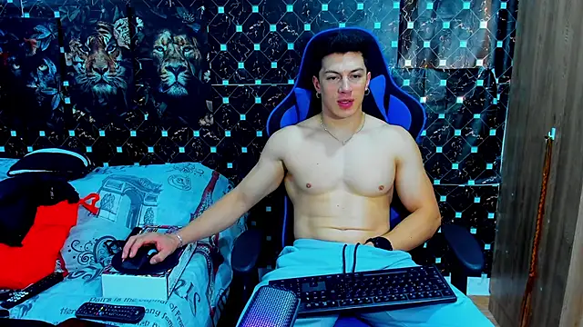 javiersexymann online show from December 2025 07:54:02 PM