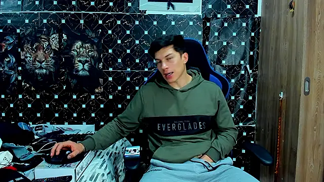 Snapshot of javiersexymann chatting on March 2026 11:11:01 PM javiersexymann online show from March 2026 11:11:01 PM