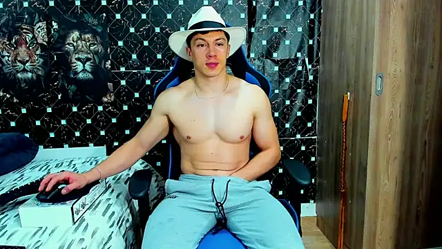 Snapshot of javiersexymann chatting on May 2026 12:18:02 AM javiersexymann online show from May 2026 12:18:02 AM