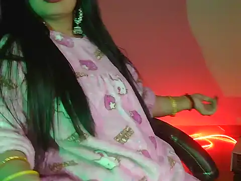 Hot shaly online show from November 2025 05:01:02 PM