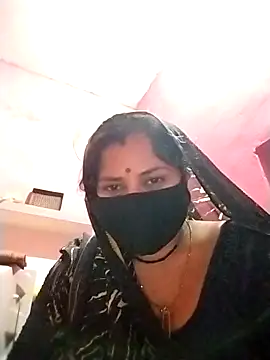 Rajnee33A online show from April 2026 01:06:02 PM