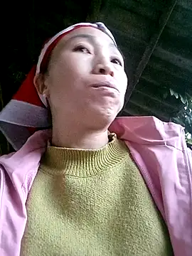 lucybaby00 online show from November 2025 10:14:01 AM