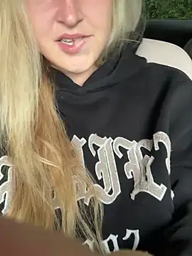 emilypeperoni online show from July 2026 03:19:02 PM