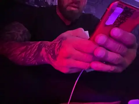 Snapshot of CoradoDe chatting on April 2026 12:37:01 AM CoradoDe online show from April 2026 12:37:01 AM