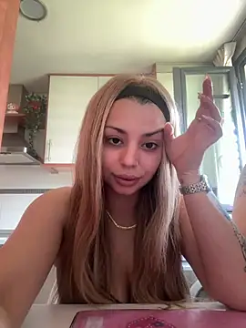 NoeliaGarcia17 online show from June 2026 01:14:01 PM