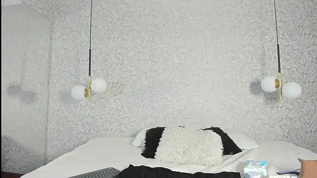 shumy angels online show from December 2025 12:12:02 PM