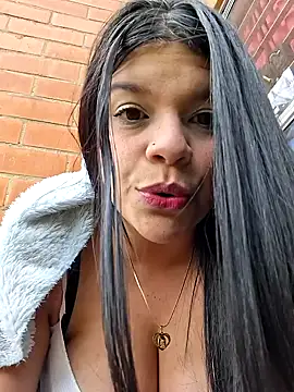 Eiimy pretty online show from October 2025 07:58:02 PM