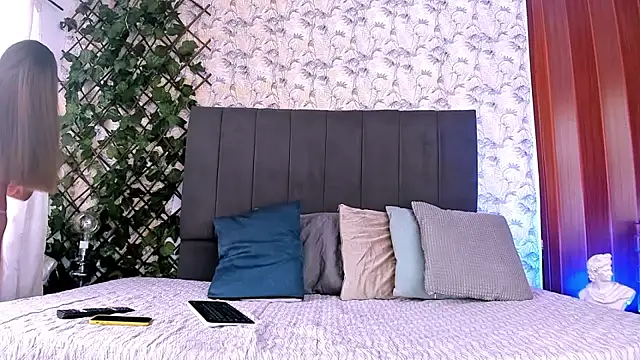 Snapshot of window_to_wonderland1 chatting on September 2025 06:20:01 PM window to wonderland1 online show from September 2025 06:20:01 PM