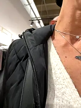 eddivad6974 online show from October 2025 04:13:02 PM