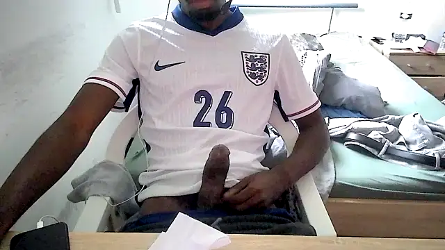 junior21m online show from October 2025 02:17:02 PM