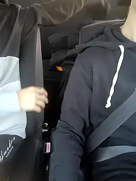 Snapshot of MilotheSwitch chatting on October 2025 04:46:01 PM MilotheSwitch online show from October 2025 04:46:01 PM