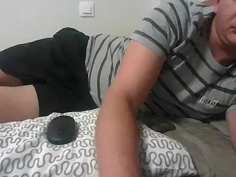 Marek1252 online show from September 2025 09:28:02 PM