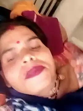 Snapshot of Soniya_pandit chatting on April 2026 11:02:02 AM Soniya pandit online show from April 2026 11:02:02 AM