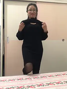 Vitamin sexy online show from November 2025 03:47:01 PM