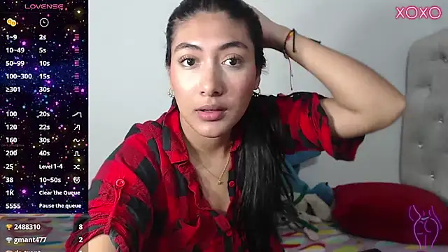 Snapshot of Allison_19__ chatting on November 2025 04:23:01 AM Allison 19 online show from November 2025 04:23:01 AM