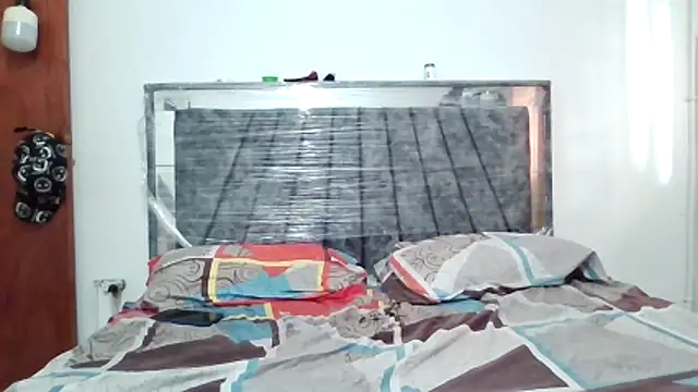 JuceAn14 online show from April 2026 08:01:02 PM