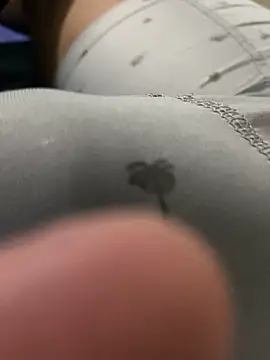 Kuaker077 online show from September 2025 12:00:02 AM