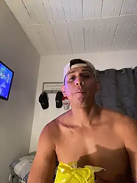 Snapshot of Jota_Alejand chatting on April 2026 05:03:01 AM Jota Alejand online show from April 2026 05:03:01 AM