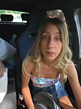 Snapshot of PetiteSecrets chatting on September 2025 01:11:02 PM PetiteSecrets online show from September 2025 01:11:02 PM