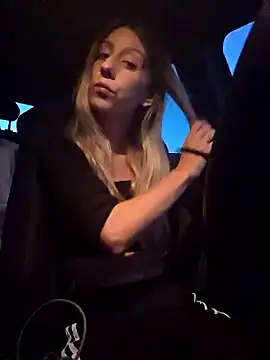 Snapshot of PetiteSecrets chatting on October 2025 05:33:02 PM PetiteSecrets online show from October 2025 05:33:02 PM