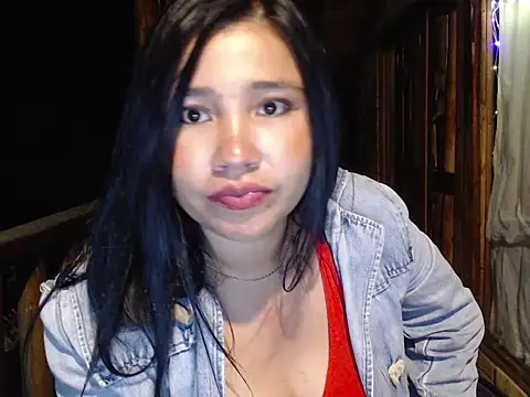 Snapshot of magiadeisis chatting on October 2025 12:20:01 AM magiadeisis online show from October 2025 12:20:01 AM