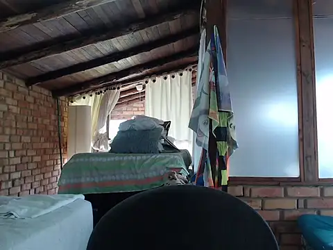 Snapshot of magiadeisis chatting on October 2025 02:06:02 PM magiadeisis online show from October 2025 02:06:02 PM