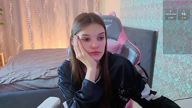 Snapshot of magic_shy_ chatting on March 2026 01:44:01 AM magic shy online show from March 2026 01:44:01 AM