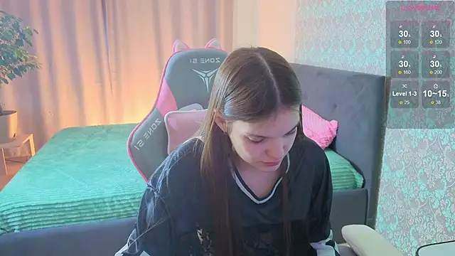 Snapshot of magic_shy_ chatting on April 2026 01:47:02 AM magic shy online show from April 2026 01:47:02 AM