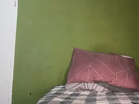 Snapshot of Liaprettygirl chatting on March 2026 03:32:02 AM Liaprettygirl online show from March 2026 03:32:02 AM