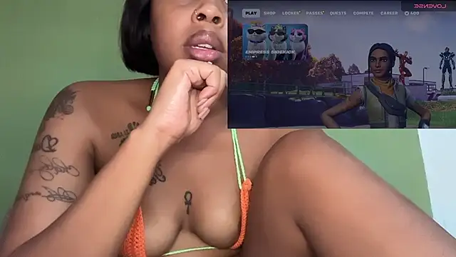 Snapshot of Liaprettygirl chatting on March 2026 06:33:01 PM Liaprettygirl online show from March 2026 06:33:01 PM