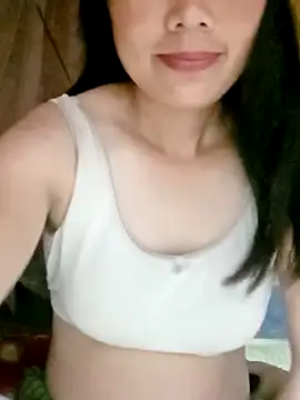 LyyChac online show from September 2025 07:24:02 PM