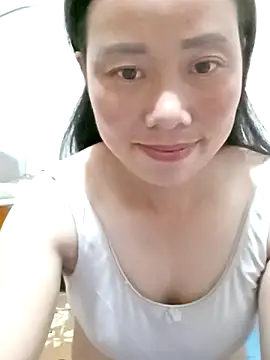 LyyChac online show from October 2025 06:56:02 AM