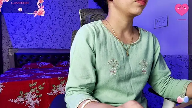 Snapshot of snow_white123 chatting on May 2026 09:55:01 PM snow white123 online show from May 2026 09:55:01 PM
