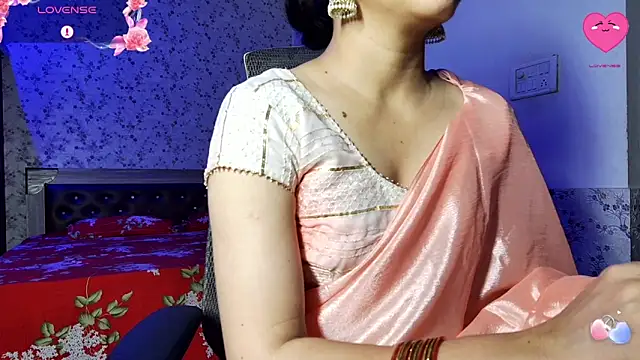 Snapshot of snow_white123 chatting on May 2026 09:19:01 PM snow white123 online show from May 2026 09:19:01 PM