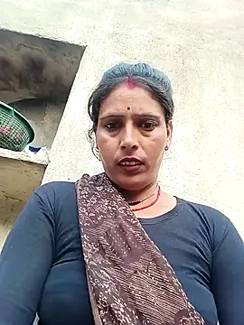 Snapshot of Arti13A chatting on February 2026 01:57:02 AM Arti13A online show from February 2026 01:57:02 AM