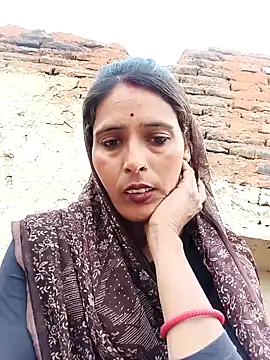 Snapshot of Arti13A chatting on March 2026 01:32:02 AM Arti13A online show from March 2026 01:32:02 AM