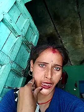 Snapshot of Arti13A chatting on May 2026 10:50:03 PM Arti13A online show from May 2026 10:50:03 PM
