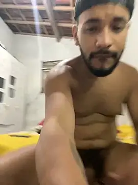 Snapshot of spiderfindom chatting on October 2025 05:07:01 AM spiderfindom online show from October 2025 05:07:01 AM