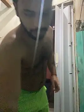 spiderfindom online show from May 2026 07:32:02 PM